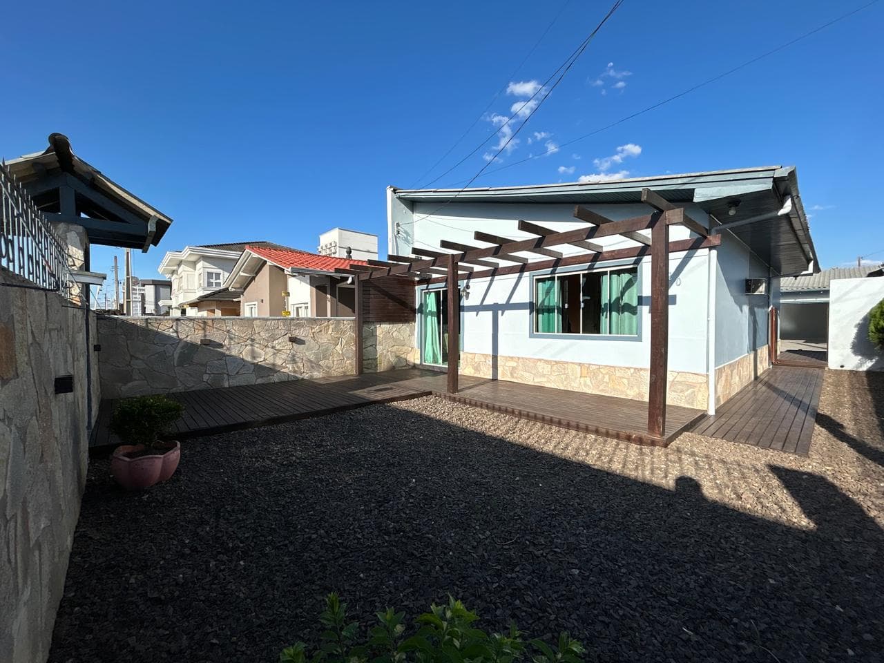 CASA À VENDA